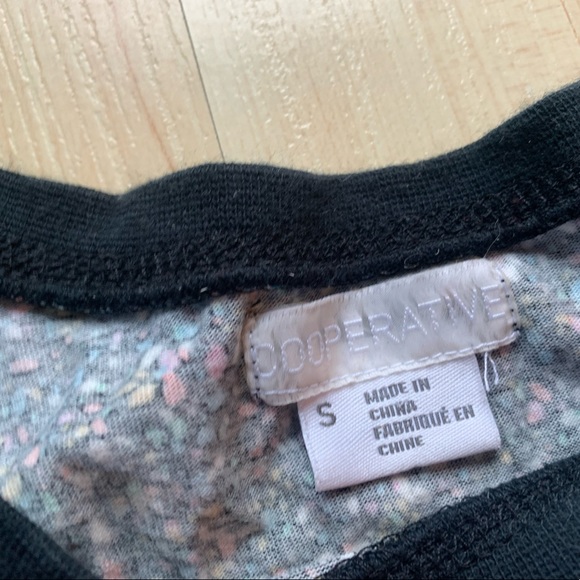 UO Black 80s Style Crop Top with Pocket - Picture 2 of 3